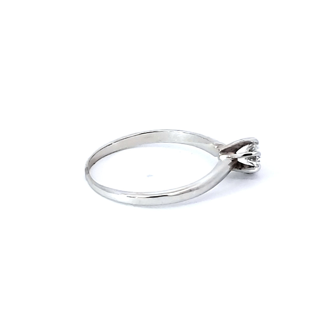 Round Diamond Tiffany Engagement ring