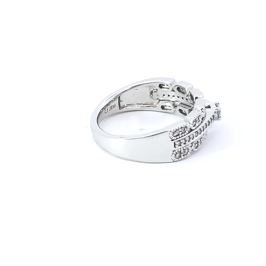 White Gold Round Diamond Engagement/Bridal Ring